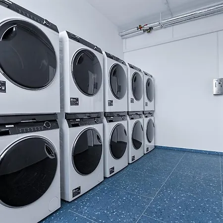 Ceneticka Апартаменты Прага