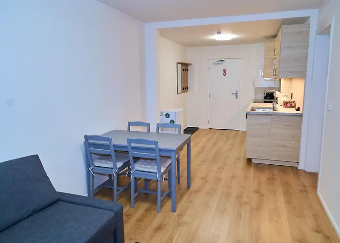 Ceneticka * プラハ